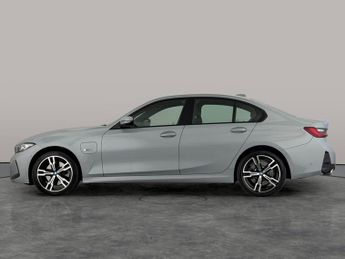 BMW 3 Series 2.0 330e 12kWh M Sport Plug-in (292 ps) PARK ASSIST - LED LIGHTS