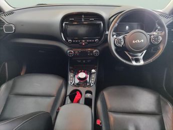 Kia Soul 64kWh Maxx (201 bhp) - REVERSE CAM - NAV - HEATED LEATHER