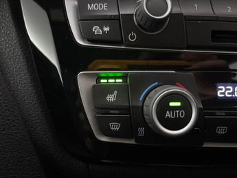 BMW 4 Series 2.0 420i GPF M Sport Coupe (184 ps) - LED - BLACK PANEL DISPLAY