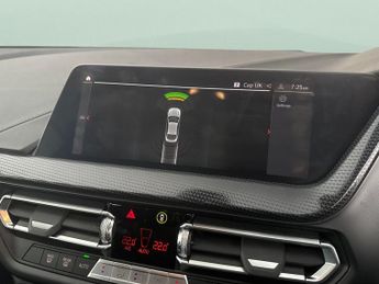 BMW 2 Series Gran Coupe 2.0 218d Sport (LCP) (150 ps) - BMW LIVE COCKPIT PROFESSIONAL