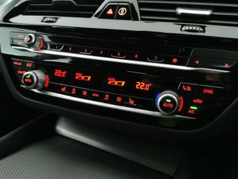 BMW 5 Series 2.0 530e 9.2kWh M Sport Plug-in (252 ps) - DAKOTA LEATHER - PRO 