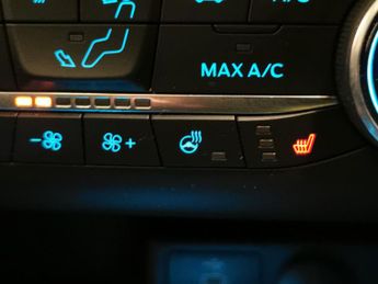 Ford Kuga 2.5h Duratec ST-Line X Edition CVT (190 ps) - BLACK ROOF RAILS