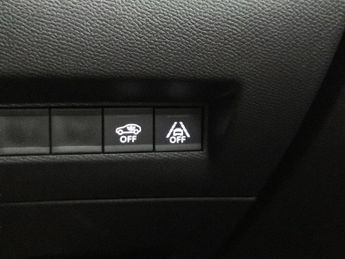 Peugeot E-2008 50kWh GT (7kW Charger) (136 ps) - ACTIVE LANE ASSIST - LED - REV
