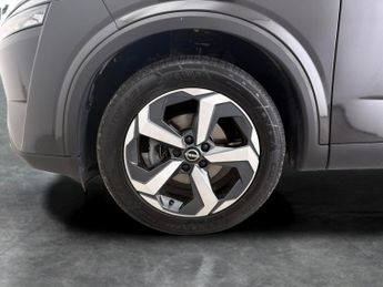 Nissan Qashqai 1.3 DIG-T MHEV N-Connecta XTRON (158 ps) - INTELLIGENT LANE INTE
