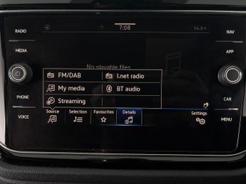 Volkswagen T-Roc 1.5 TSI EVO Black Edition DSG (150 ps) - LED - BLUETOOTH - PADDL