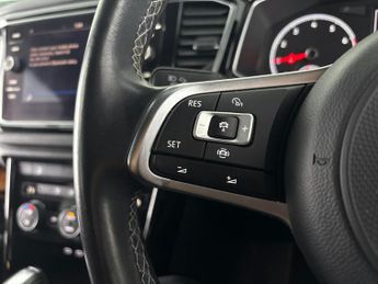 Volkswagen T-Roc 1.5 TSI EVO Black Edition DSG (150 ps) - LED - BLUETOOTH - PADDL