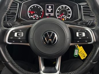 Volkswagen T-Roc 1.5 TSI EVO Black Edition DSG (150 ps) - LED - BLUETOOTH - PADDL