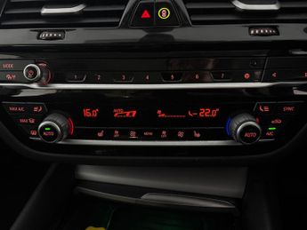 BMW 5 Series 2.0 530e 12kWh SE Plug-in Steptronic (292 ps) - LED HEADLIGHTS -