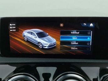 Mercedes-Benz CLA 1.3 CLA250e 15.6kWh AMG Line (Premium Plus) Coupe Plug-in 8G-DCT