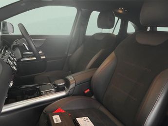 Mercedes-Benz GLA 1.3 GLA250e 15.6kWh AMG Line (Executive) Plug-in 8G-DCT (218 ps)
