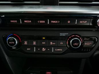 Kia Niro 64kWh 2 (201 bhp) - BLUETOOTH - PADDLE SHIFT - DRIVING MODES