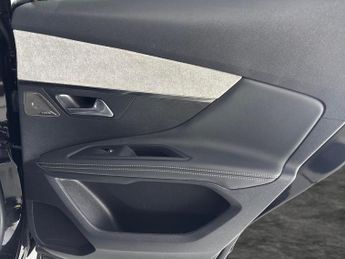Peugeot 3008 1.5 BlueHDi GT EAT (130 ps) - CARPLAY - BLACK ROOF RAILS