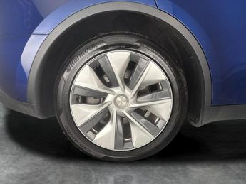Tesla Model Y (Dual Motor) Long Range 4WDE (384 bhp) - HEATED STEERING - WIFI