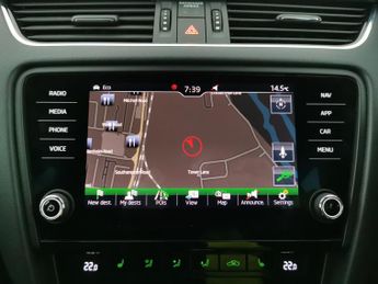 Skoda Octavia 2.0 TSI vRS Challenge DSG (245 ps) - KEYLESS ENTRY - LED - SMART