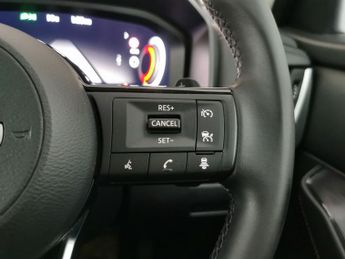 Nissan Qashqai 1.3 DIG-T MHEV N-Connecta XTRON (158 ps) - LED - REVERSE CAM - N