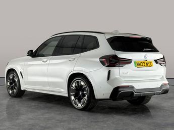 BMW iX3 80kWh M Sport Pro (286 ps) - MODEL SPECIFIC DESIGN ELEMENTS - PA