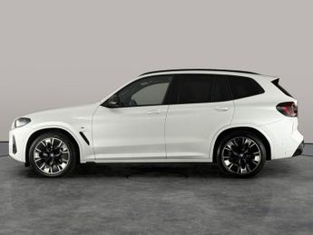 BMW iX3 80kWh M Sport Pro (286 ps) - MODEL SPECIFIC DESIGN ELEMENTS - PA