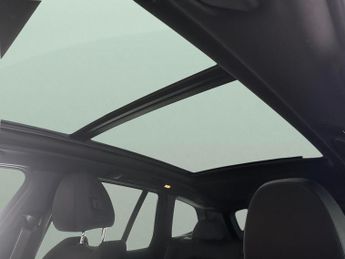 BMW iX3 80kWh M Sport Pro (286 ps) - MODEL SPECIFIC DESIGN ELEMENTS - PA