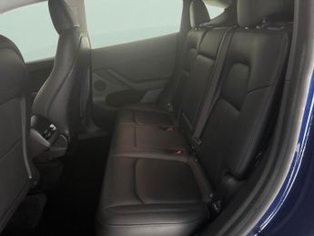 Tesla Model Y (Dual Motor) Long Range 4WDE (384 bhp) - HEATED STEERING - WIFI