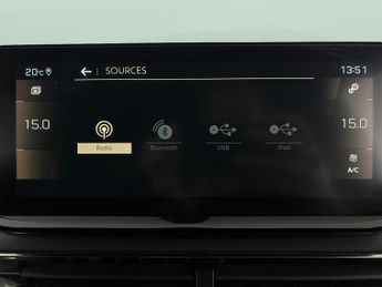 Peugeot 3008 1.5 BlueHDi GT EAT (130 ps) - CARPLAY - BLACK ROOF RAILS