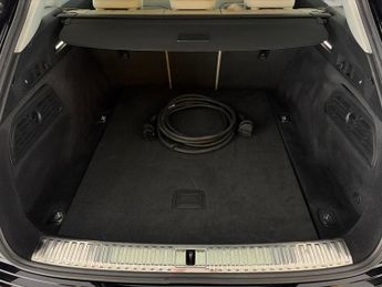 Audi e-tron 50 Technik quattro 71.2kWh (11kW Charger) (313 ps) - ADJUSTABLE 