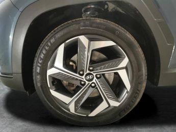 Hyundai Tucson 1.6 h T-GDi Premium (230 ps) - KEYLESS ENTRY - REVERSE CAM - HEA
