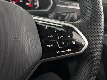 Volkswagen Tiguan 1.5 TSI R-Line DSG (150 ps) KEYLESS - ACC - PARK ASSIST - 20IN A