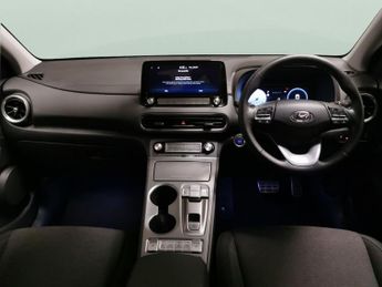 Hyundai Kona 64kWh Premium (10.5kW Charger) (204 ps) - KEYLESS ENTRY - LED - 