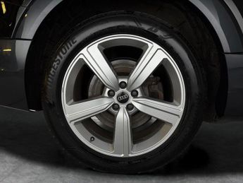 Audi e-tron 50 Technik quattro 71.2kWh (11kW Charger) (313 ps) - ADJUSTABLE 