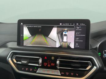 BMW iX3 80kWh M Sport Pro (286 ps) - MODEL SPECIFIC DESIGN ELEMENTS - PA
