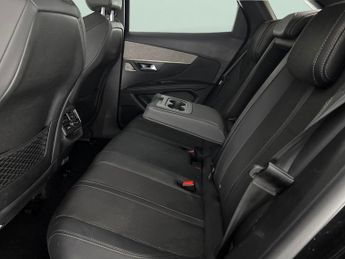 Peugeot 3008 1.5 BlueHDi GT EAT (130 ps) - CARPLAY - BLACK ROOF RAILS
