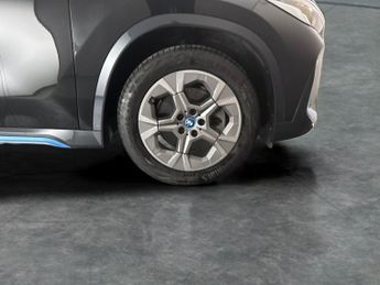 BMW iX1 30 66.5kWh xLine xDrive (11kW Charger) (313 ps) - NAV - HEATED S
