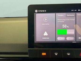 MG Mg4 51kWh SE (170 ps) - FABRIC - BLACK - CARPLAY - LED