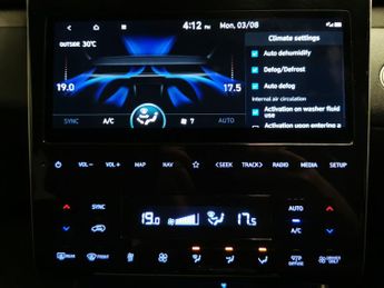Hyundai Tucson 1.6 h T-GDi Premium (230 ps) - NAV - HEATED STEERING - BLIND SPO