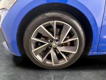 Skoda Enyaq iV 82kWh 80 SportLine (DC125kW) (204 ps) - PARK SENSORS - DAB