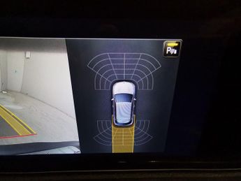 Mercedes-Benz EQA EQA 250+ 70.5kWh AMG Line (190 ps) - REVERSE CAM - NAV - ALCANTA
