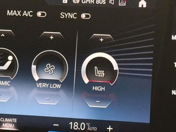 BMW iX1 30 66.5kWh xLine xDrive (11kW Charger) (313 ps) - NAV - HEATED S