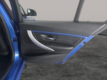 BMW 3 Series 2.0 330e 7.6kWh M Sport Plug-in (252 ps) - DAB - BLUETOOTH - 18I