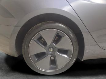 Tesla Model 3 Standard Range Plus RWD (241 bhp) - PARK ASSIST - LED - REVERSE 