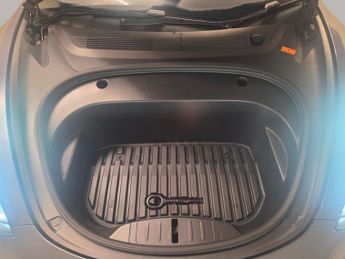 Tesla Model 3 Standard Range Plus RWD (241 bhp) - PARK ASSIST - LED - REVERSE 