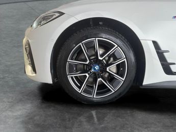 BMW i4 40 83.9kWh M Sport Gran Coupe eDrive (340 ps) - HEATED SEATS - N