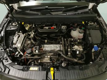 Mercedes-Benz EQB EQB 350 66.5kWh AMG Line (Premium) 4MATIC (292 ps) - HEATED LEAT