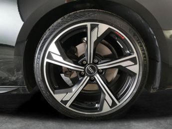 Audi A4 35 TFSI Black Edition S Tronic [Comfort+Sound] - LANE DEPARTURE 