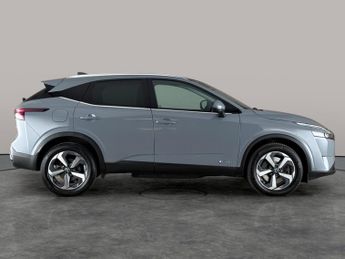 Nissan Qashqai 1.5 E-Power N-Connecta [Glass Roof] Auto - LED HEADLIGHTS - APPL