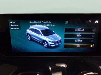 Mercedes-Benz EQA EQA 250+ 70.5kWh AMG Line (190 ps) - REVERSE CAM - NAV - ALCANTA
