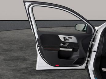 Mercedes-Benz EQA EQA 350 66.5kWh AMG Line (Premium) 4MATIC (292 ps) - ADAPTIVE LI