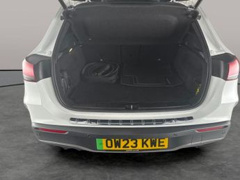 Mercedes-Benz EQA EQA 250+ 70.5kWh AMG Line (Premium) (190 ps) - ADAPTIVE LIGHTS