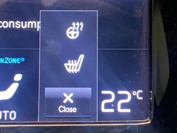 Volvo XC90 2.0 B5 MHEV R-Design Pro 4WD (235 ps) - SENSUS SAT NAV - CARPLAY