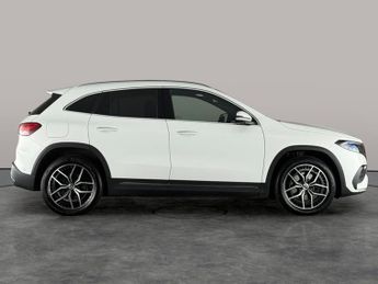 Mercedes-Benz EQA EQA 250+ 70.5kWh AMG Line (Premium) (190 ps) - ADAPTIVE LIGHTS