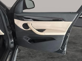 BMW X1 2.0 20i GPF xLine xDrive (192 ps) - 18IN 569 ALLOYS - SEATS